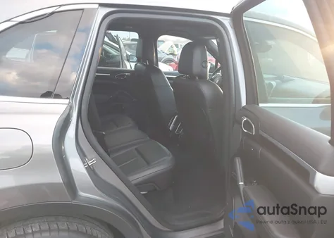 2013 Porsche Cayenne Diesel z USA, uszkodzony, nr VIN WP1AF2A29DLA41938